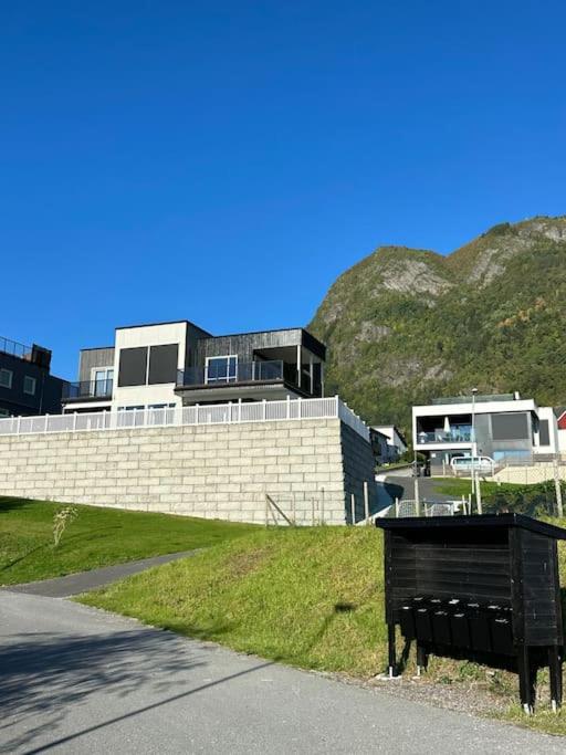 Moderne einebustad view 3