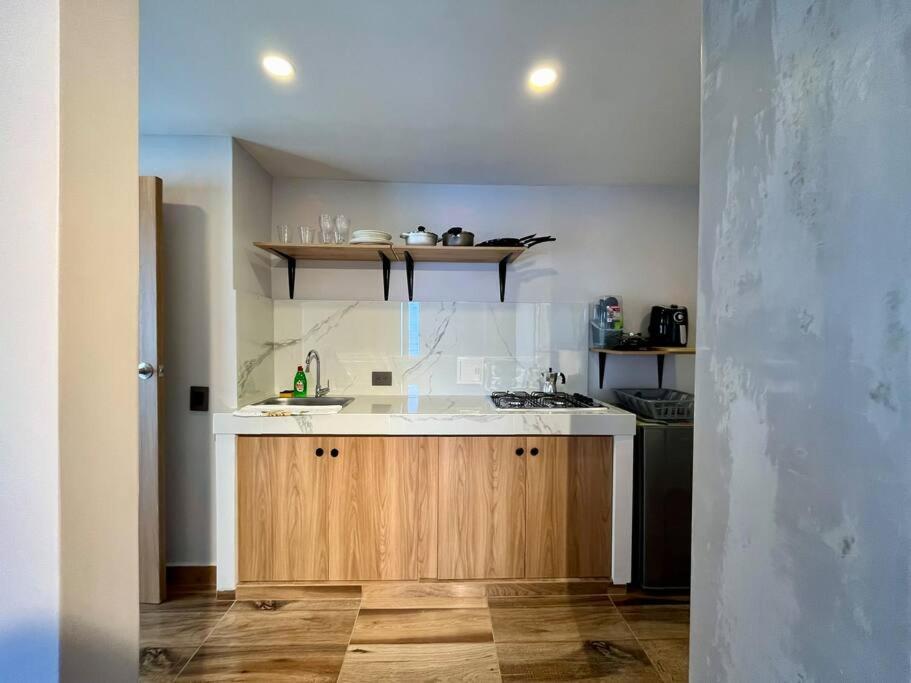 Fancy Studio With Balcony Near Old Town