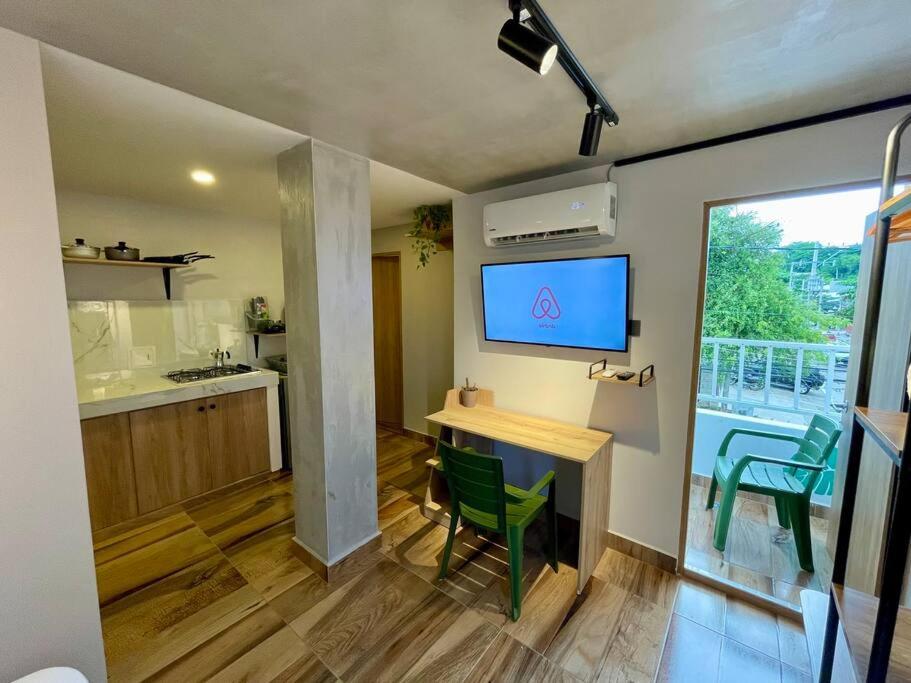 Fancy Studio With Balcony Near Old Town