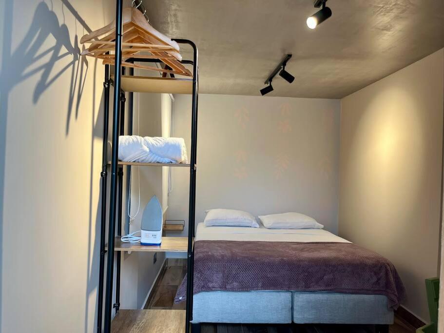 Fancy Studio With Balcony Near Old Town