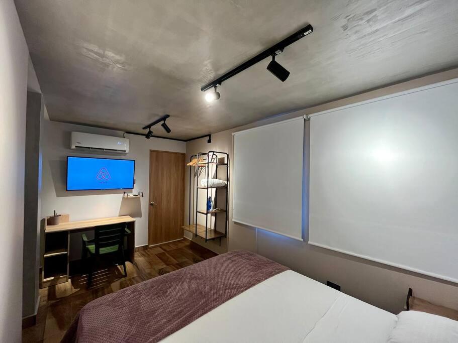 Fancy Studio With Balcony Near Old Town