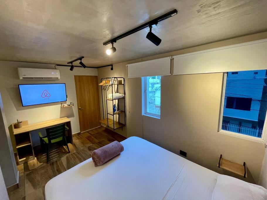 Fancy Studio With Balcony Near Old Town