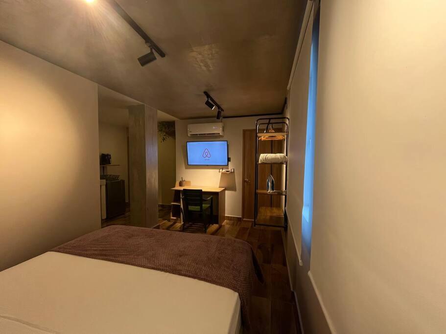 Fancy Studio With Balcony Near Old Town