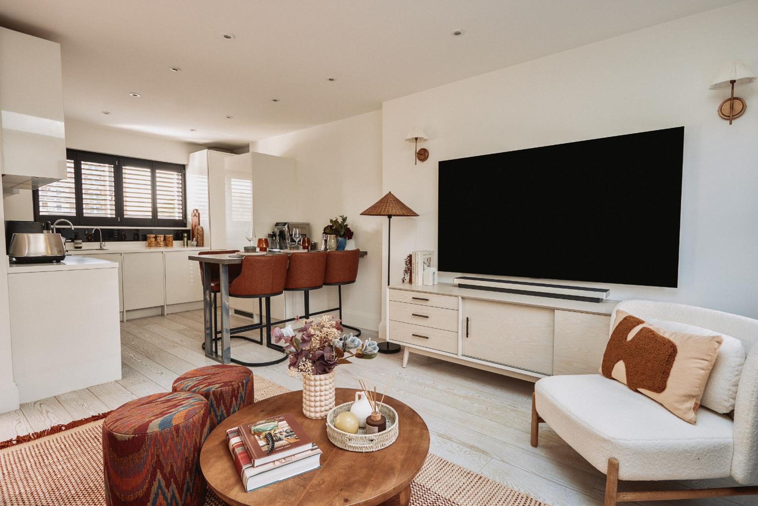 The Elegant Fulham Maisonette with Terrace
