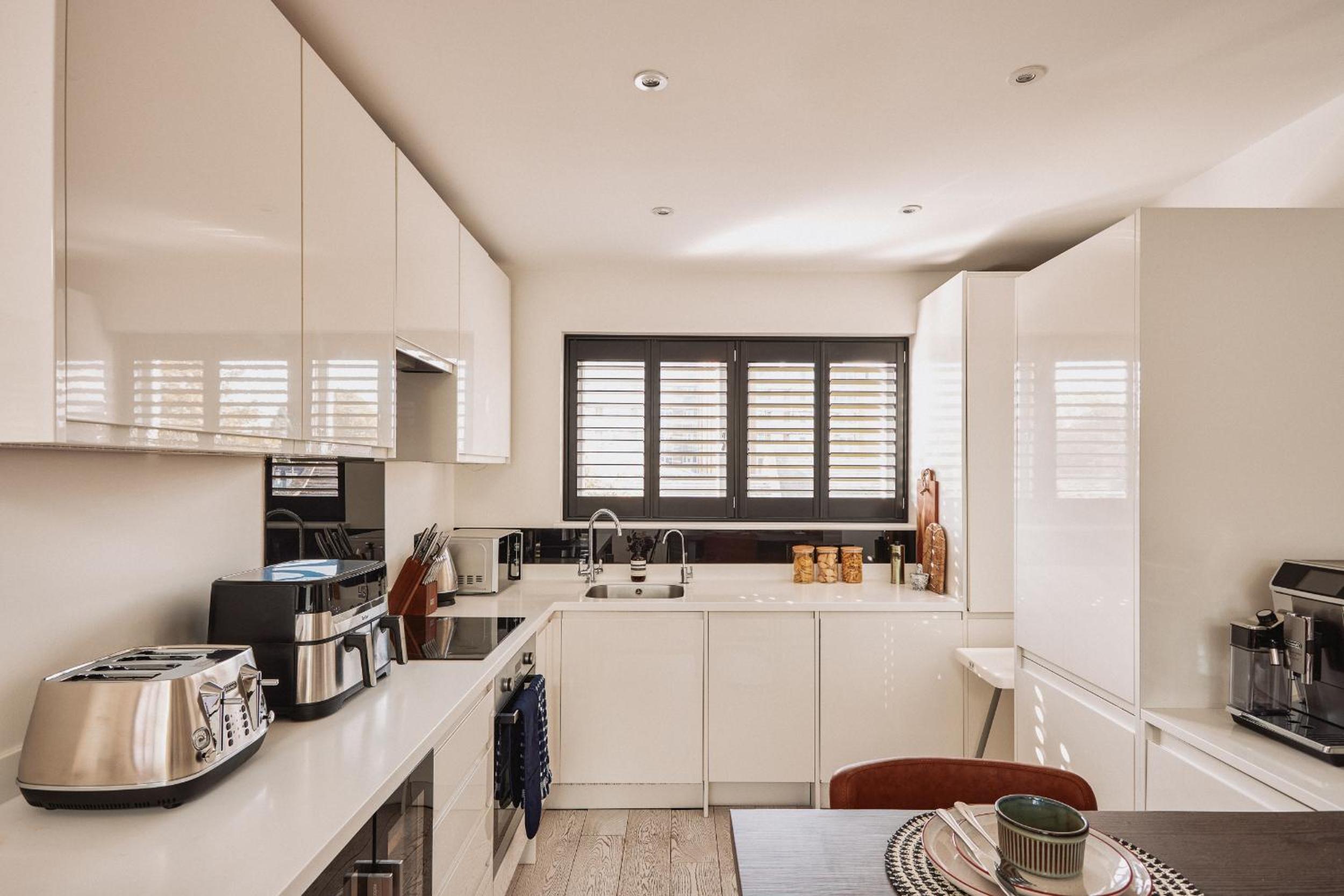 The Elegant Fulham Maisonette with Terrace