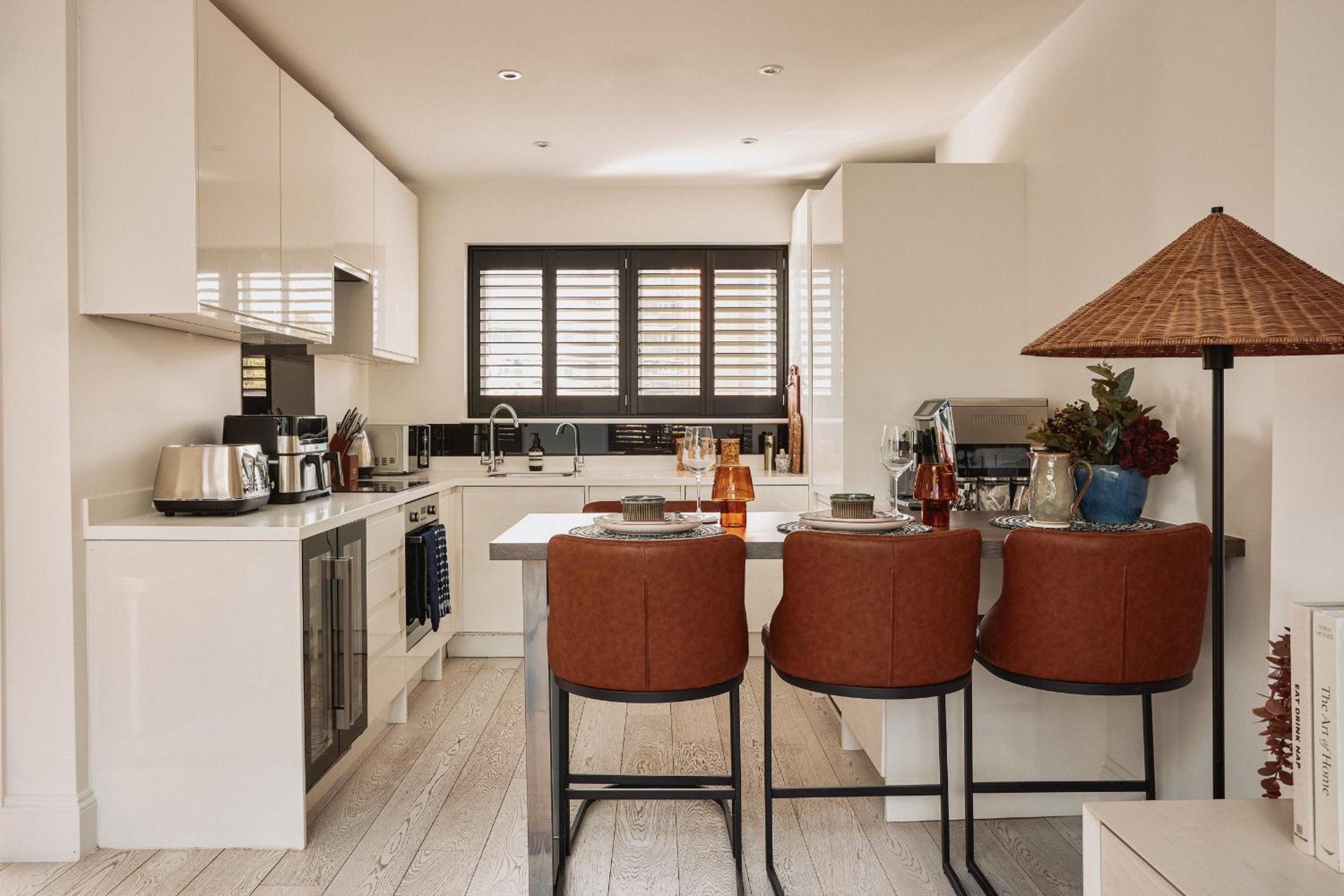 The Elegant Fulham Maisonette with Terrace