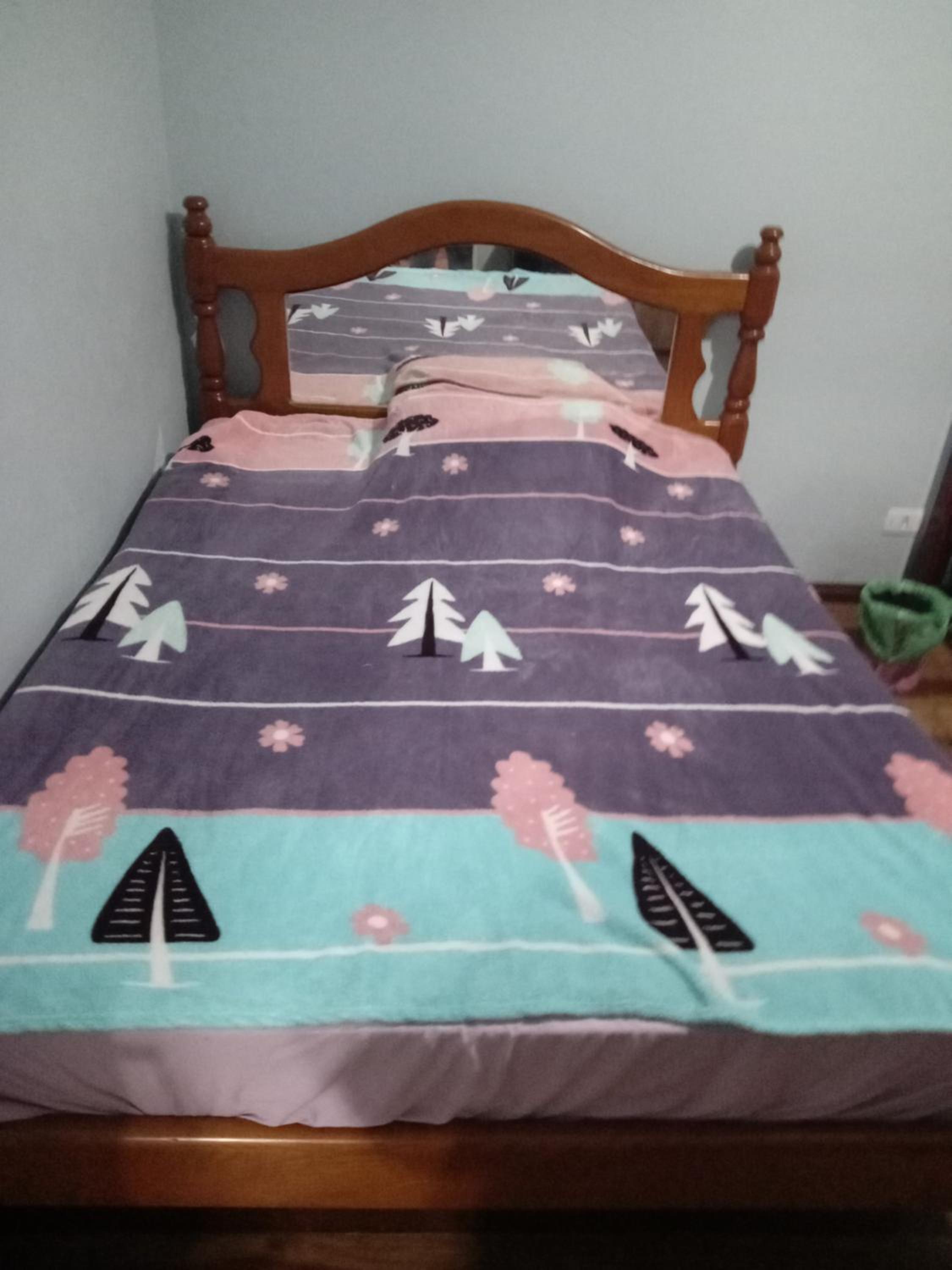 Alugo quarto, próximo à praia