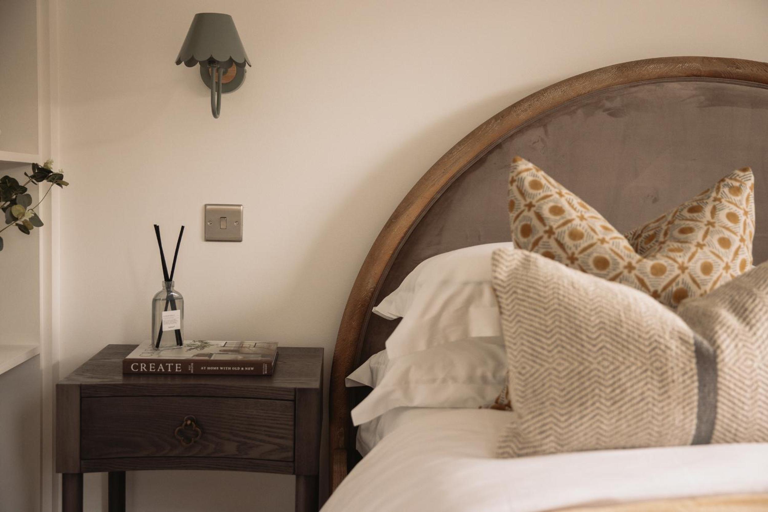 The Elegant Fulham Maisonette with Terrace