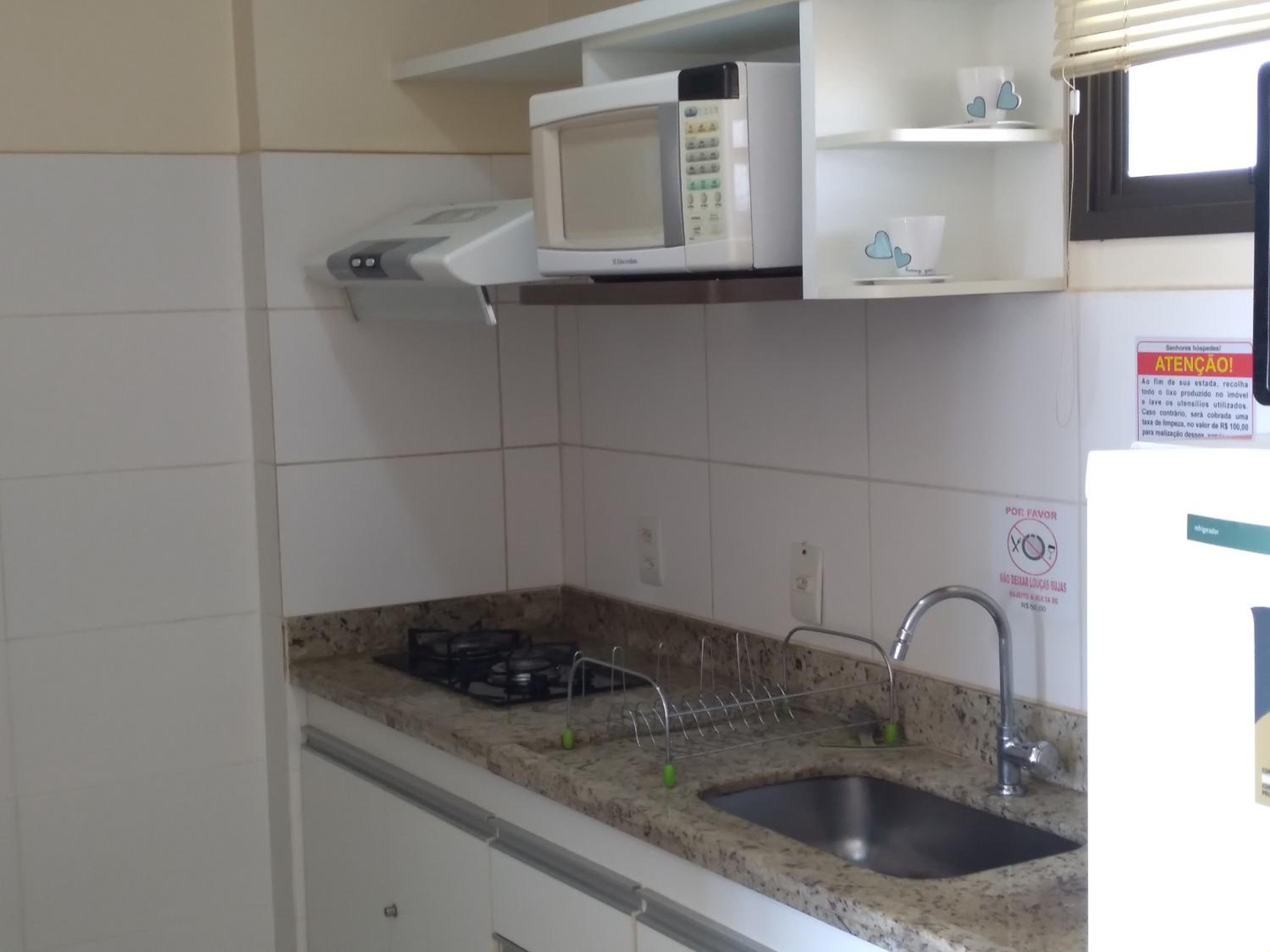 CONFORTAVEL APTO DE 1 QUARTO NO 4a ANDAR NO CONDOMINIO ALDEIA DO LAGO