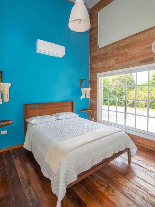 Private Villa with Pool near Manuel Antonio beach