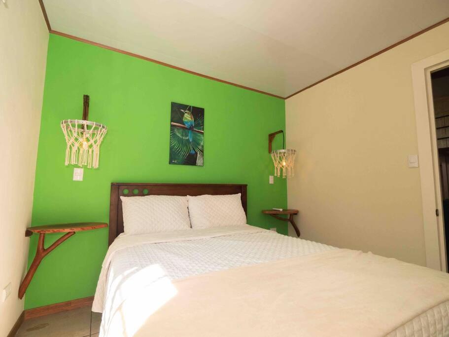 Private Villa with Pool near Manuel Antonio beach