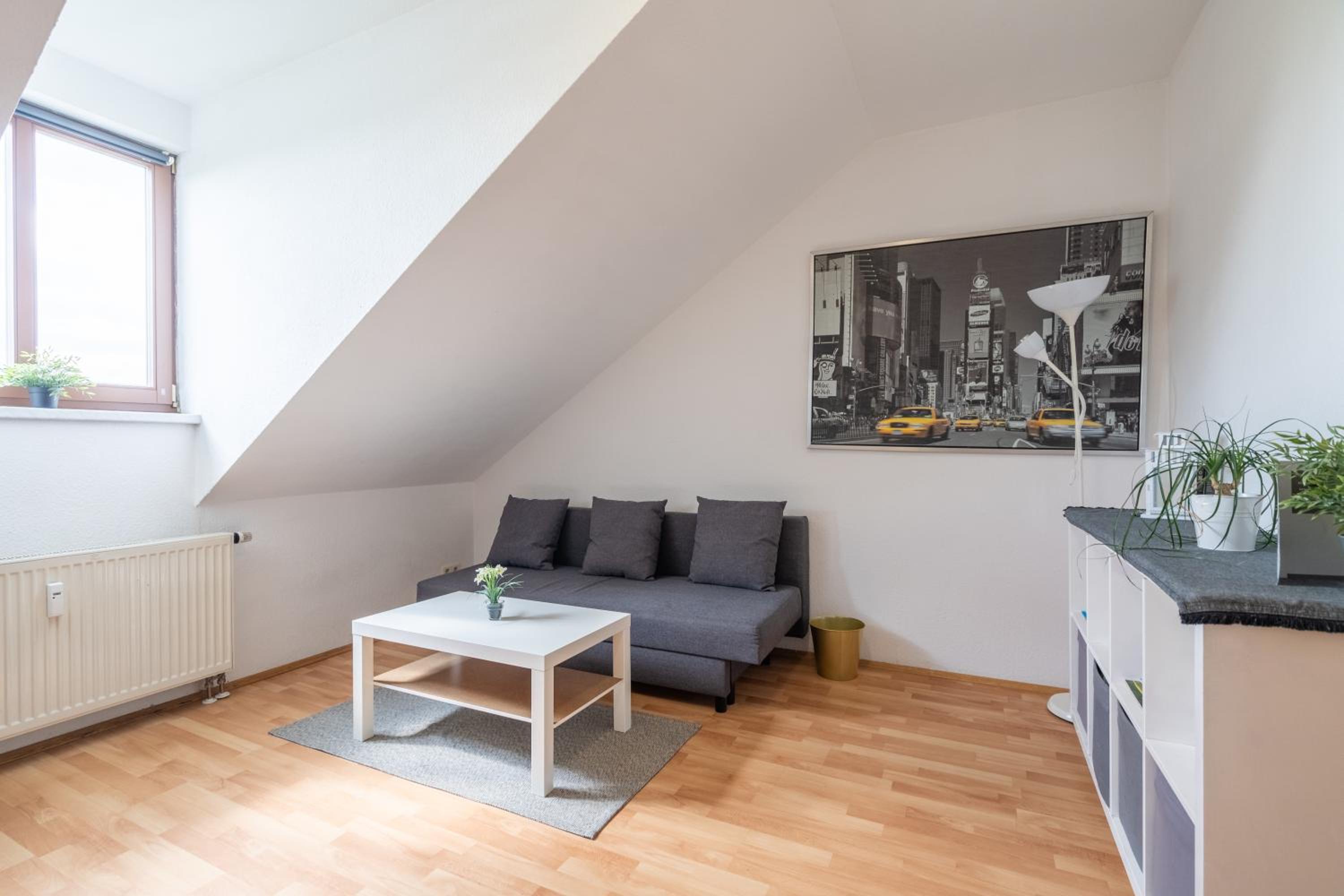 Gemütliche Dachgeschosswohnung -Waldstraßenviertel Leipzig