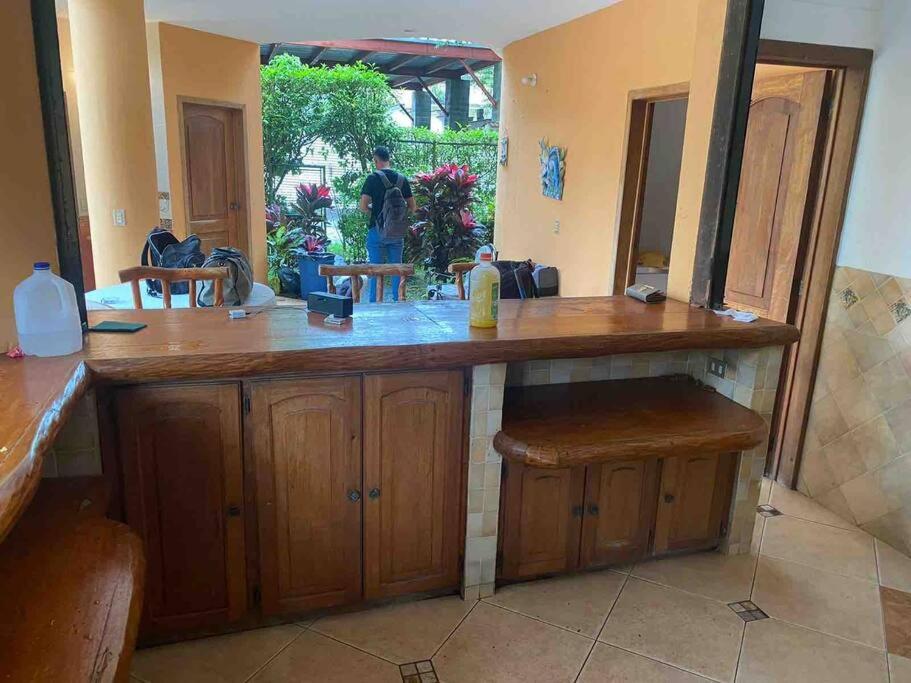 San Pedro Vacations - Large family or group accommodation - Property Image 3
