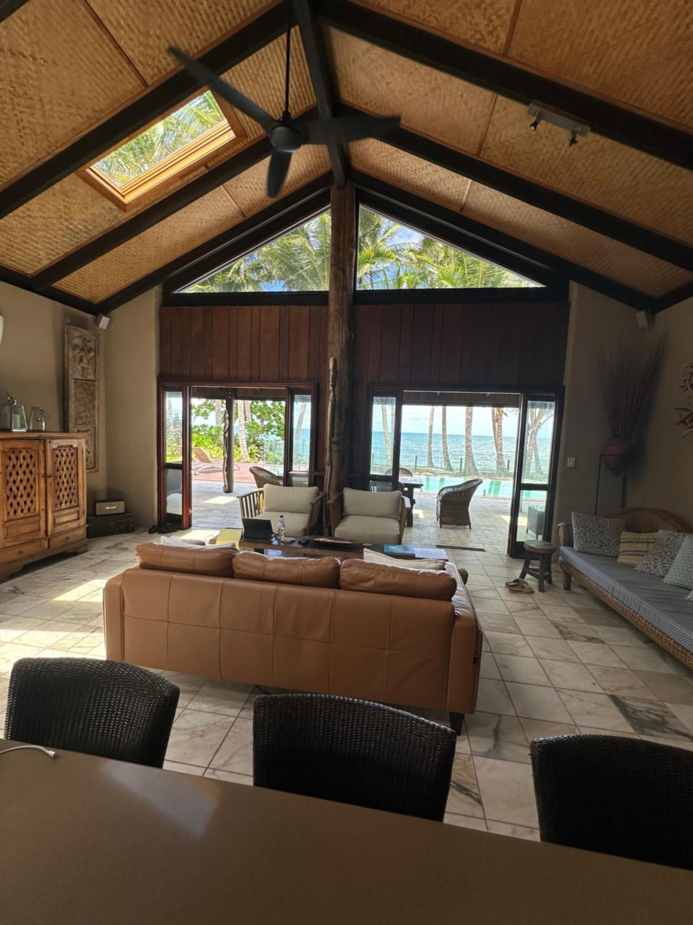 BALA Beach House on ABSOLUTE Beachfront