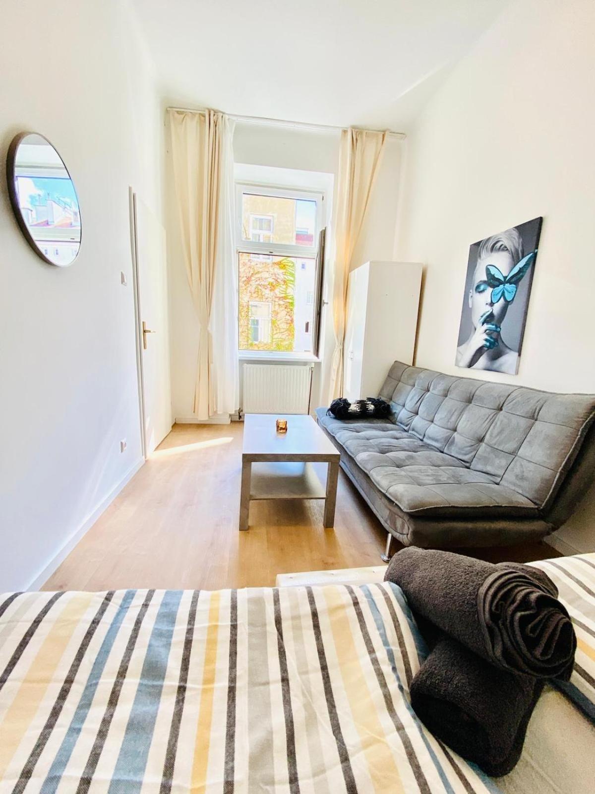 5BR Shared Apt Ideal for Groups 7 Min to Westbahnhof