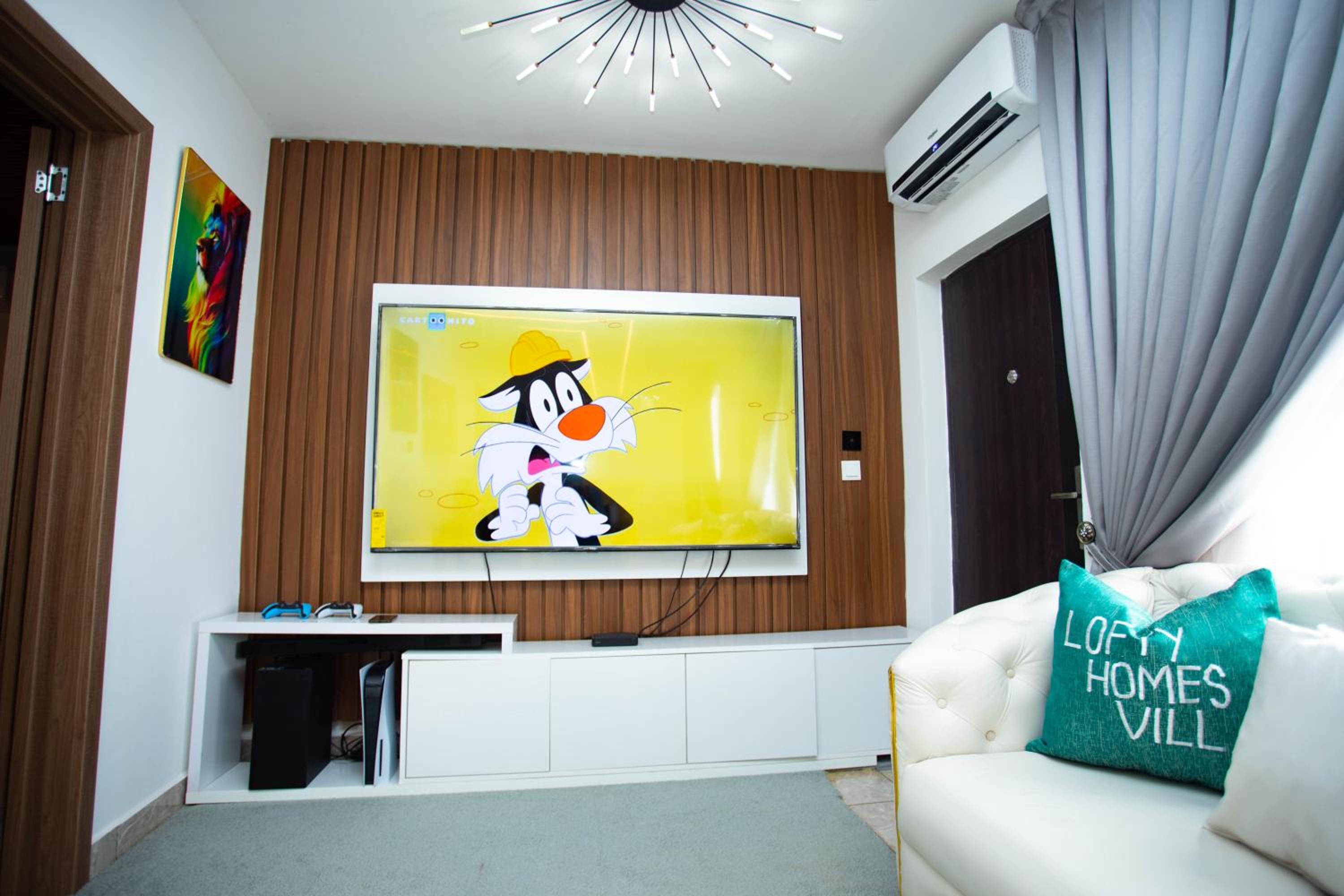 3 Bdroom smart home at East Airport, near Mahama Rd view 3