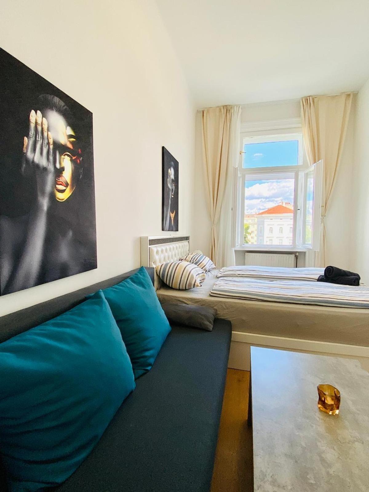 5BR Shared Apt Ideal for Groups 7 Min to Westbahnhof