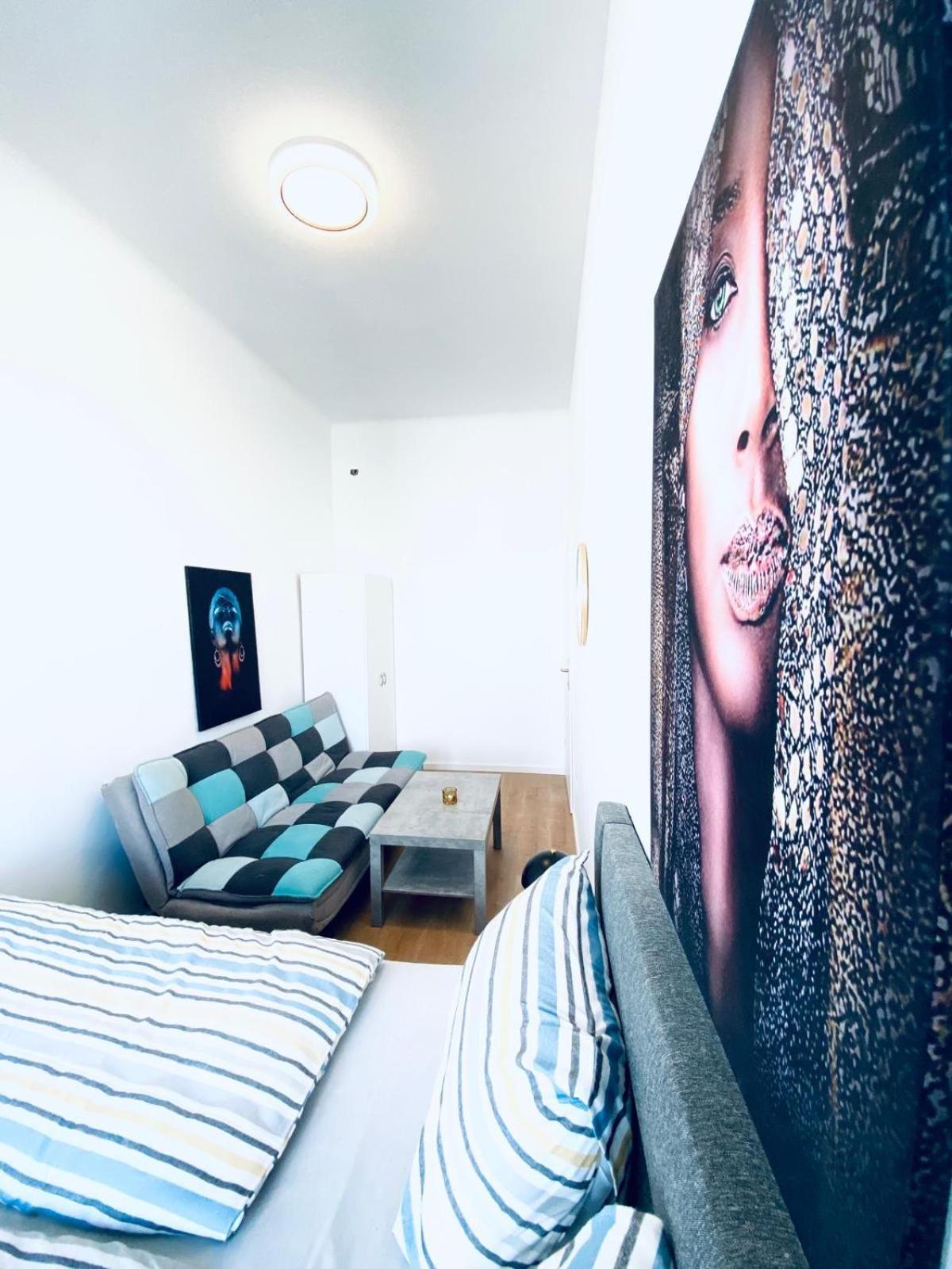 5BR Shared Apt Ideal for Groups 7 Min to Westbahnhof