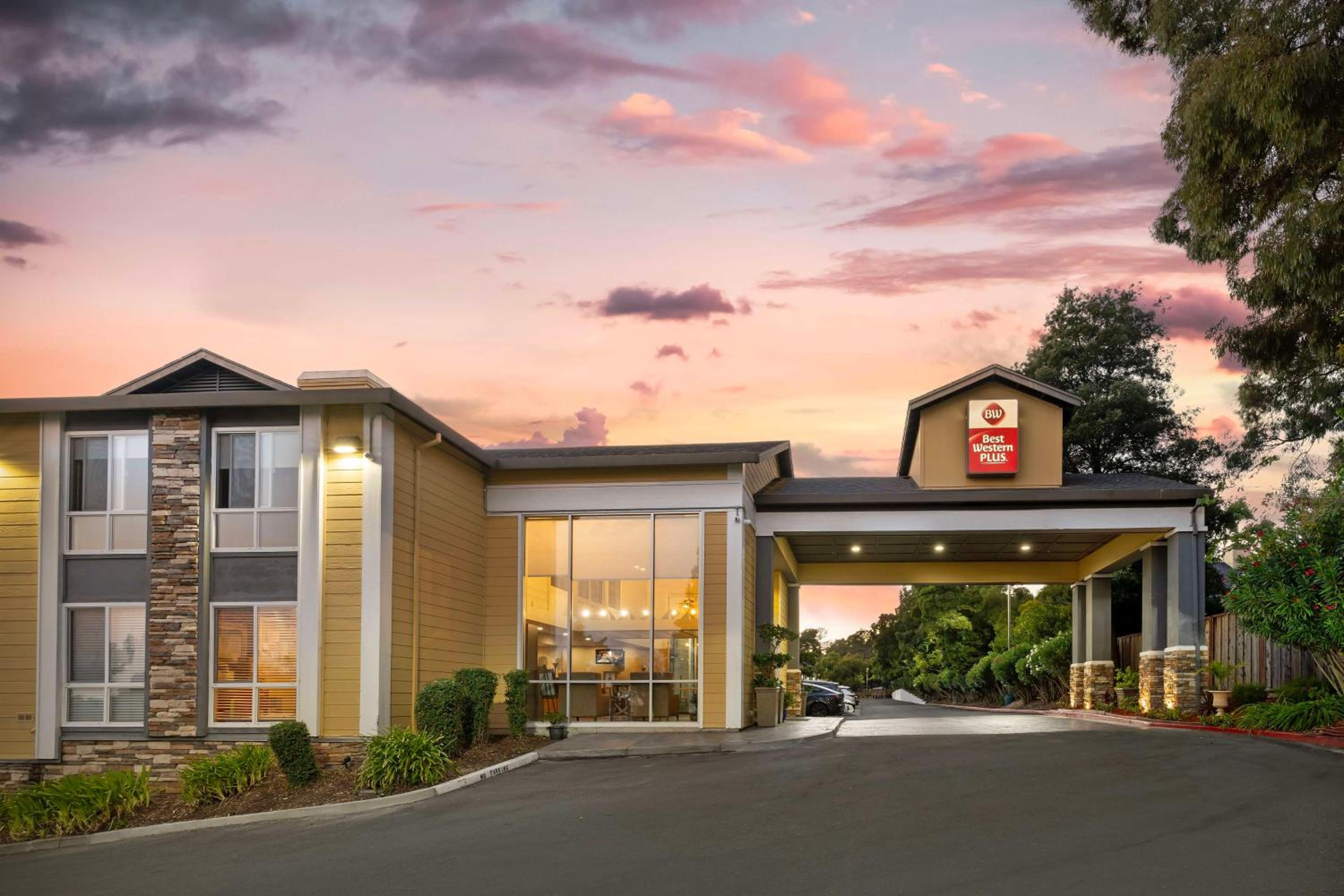 Best Western Plus Heritage Inn - Property Image 36