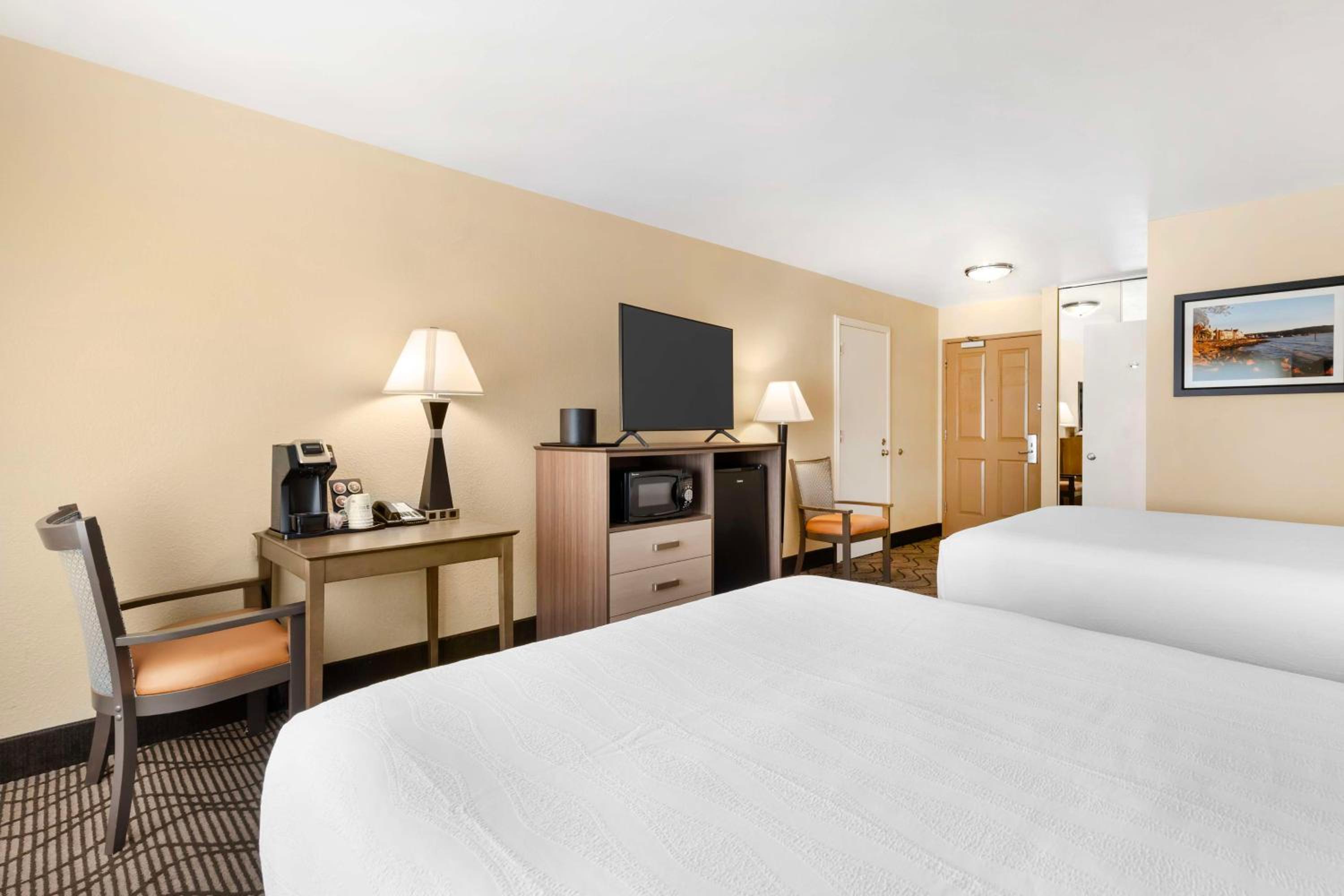Best Western Plus Heritage Inn - Property Image 1