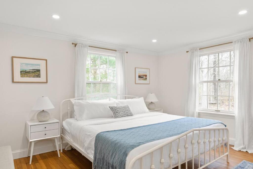 Retreat by the Hot Tub & Fire Pit, Dog-Friendly!