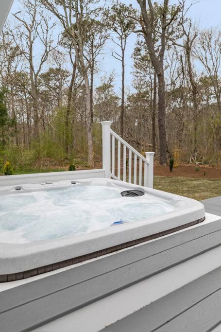 Retreat by the Hot Tub & Fire Pit, Dog-Friendly!