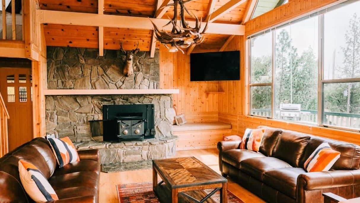 Lake View Cabin with Boat Slip view 4