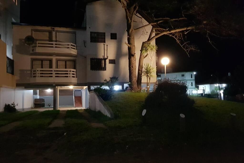 Departamento Villa Gesell para 7 personas 3 dormitorios 4 ambientes