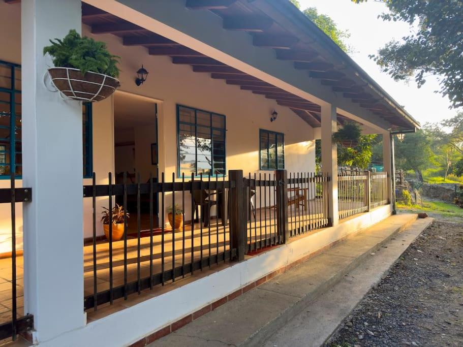 Finca El Pórtico Socorro, Santander