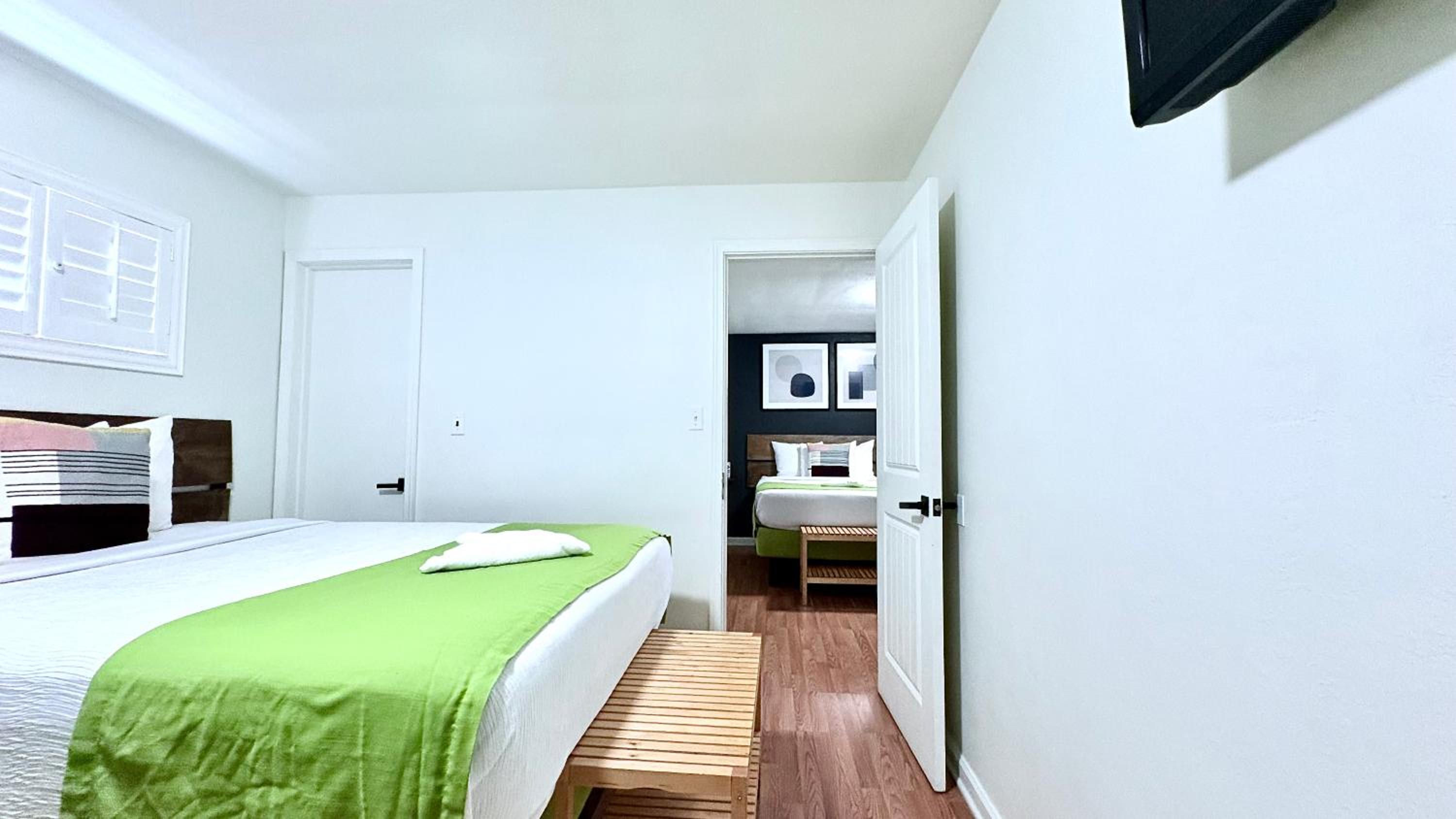 Medford Vacations - City Center Motel - Property Image 2