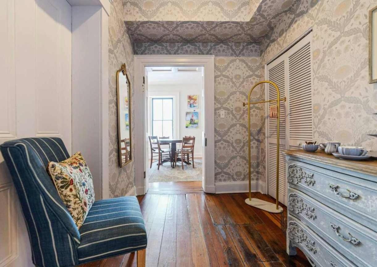 Frankfort Hideaway Urban Retreat in Louisville view 4