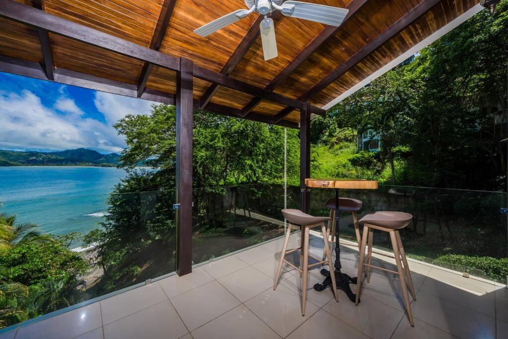 Beachfront villa - Casa Colibri