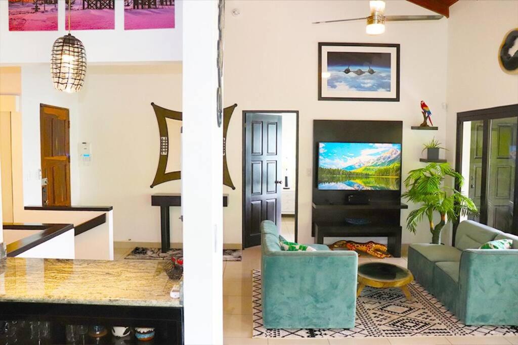 Beachfront villa - Casa Colibri