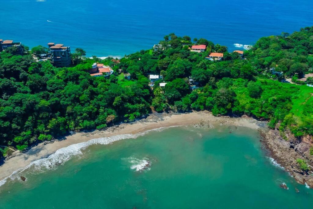 Beachfront villa - Casa Colibri