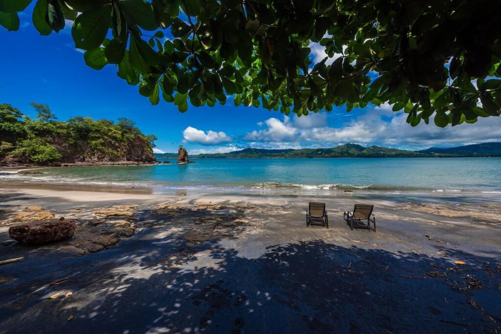 Beachfront villa - Casa Colibri