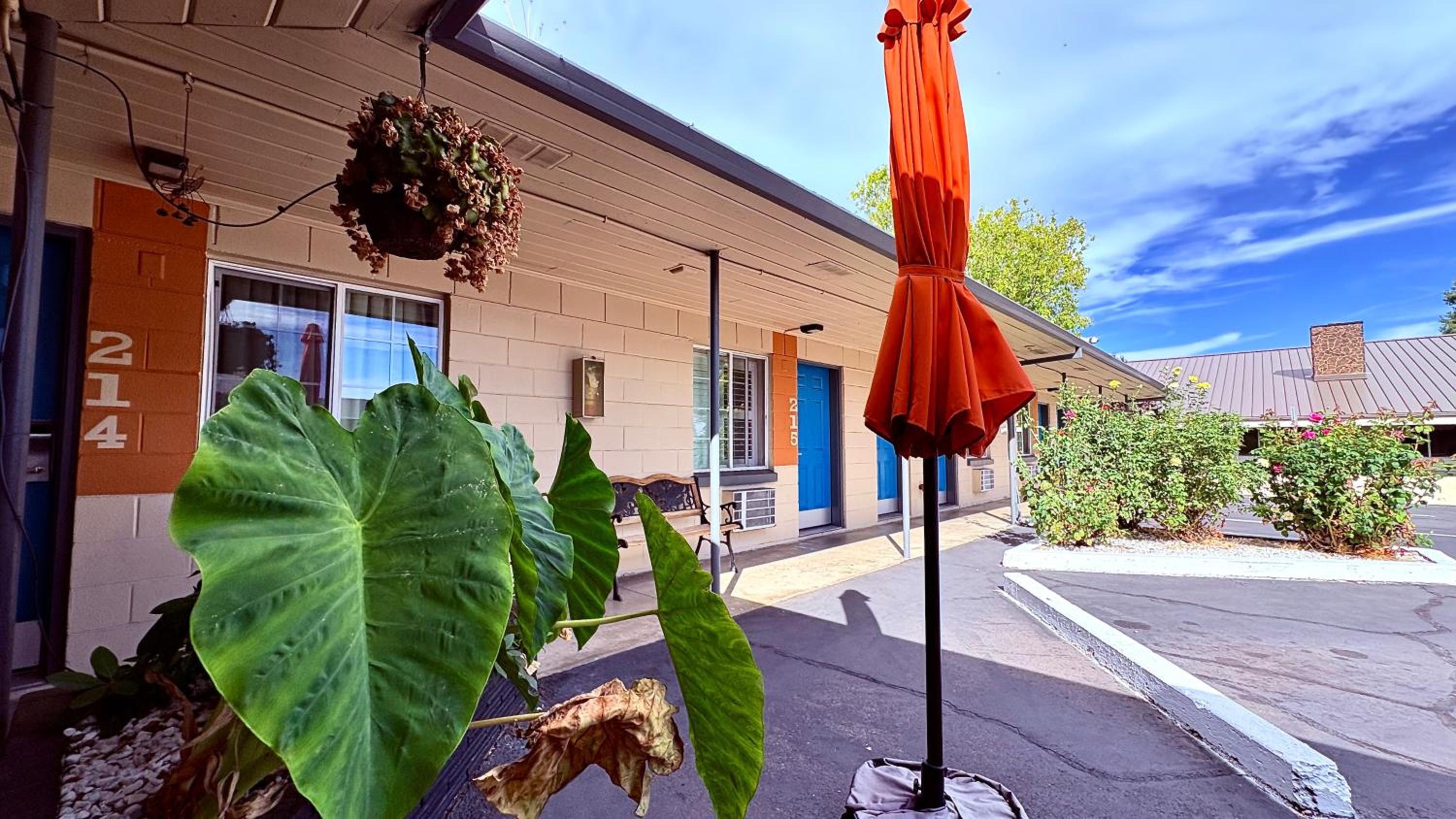 Medford Vacations - City Center Motel - Property Image 13