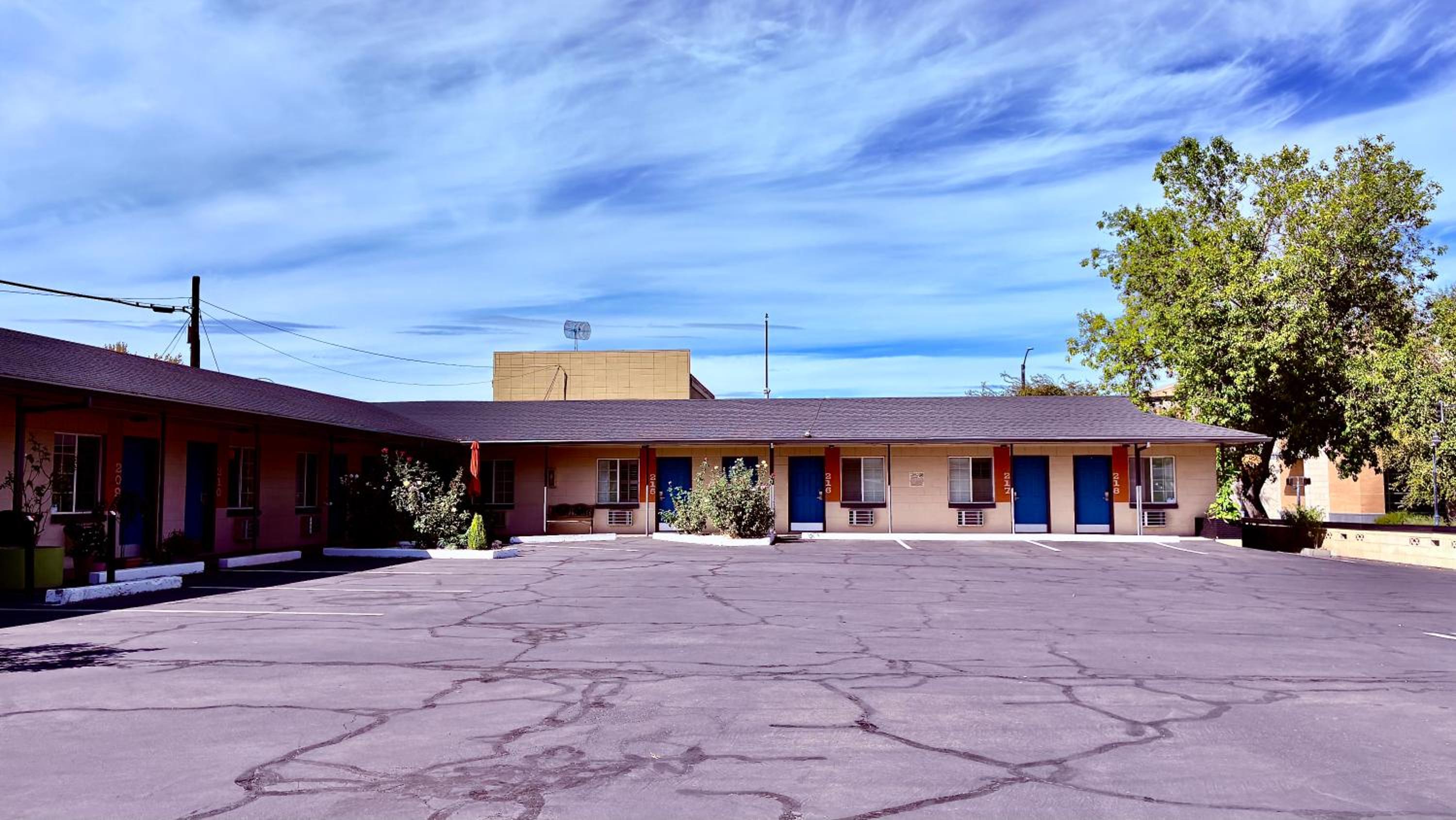 Medford Vacations - City Center Motel - Property Image 20