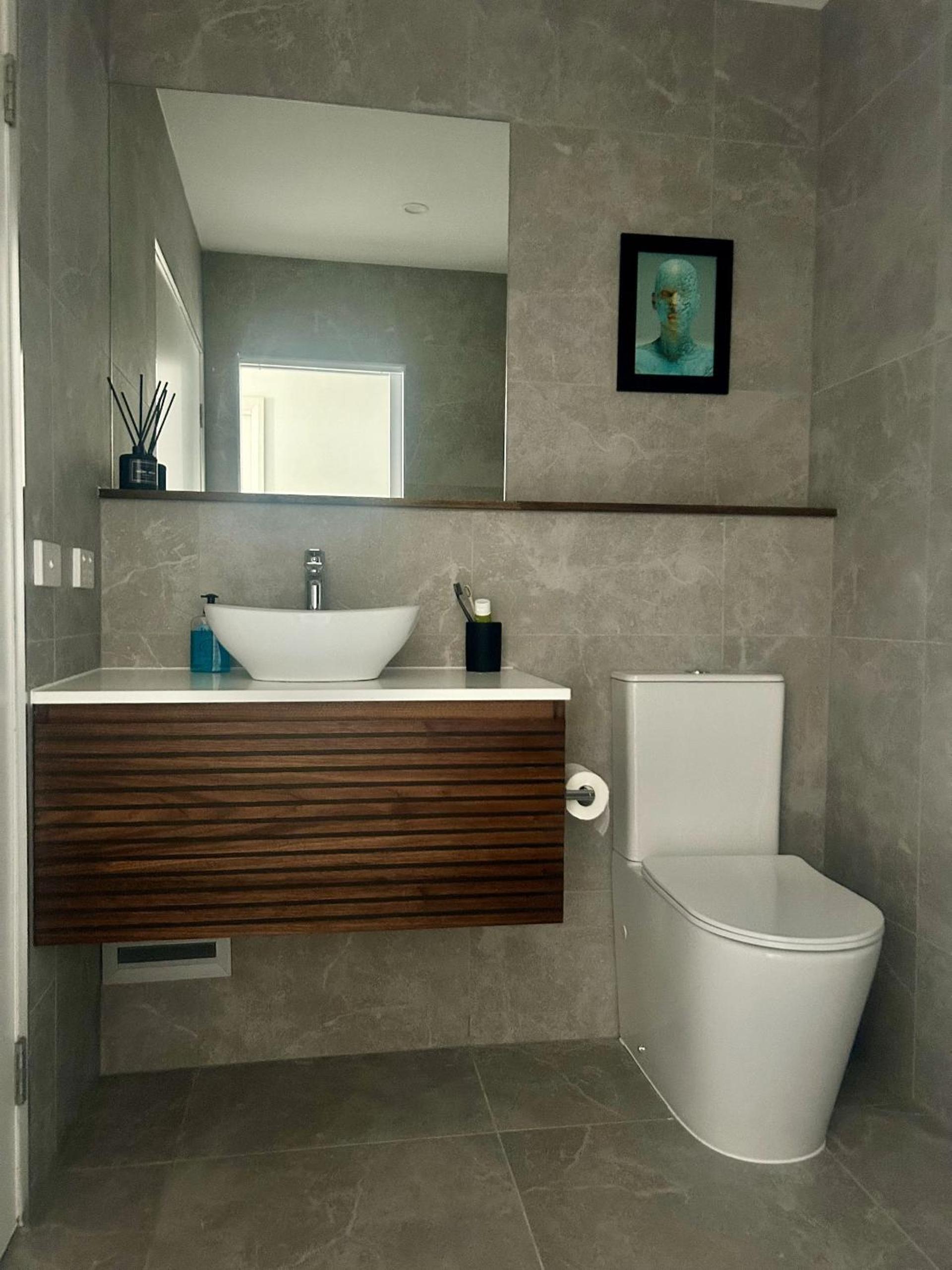 Yarrawonga Lakeside Apartment 40