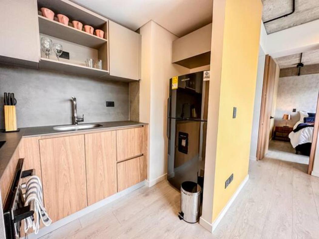 Skyline Suites - Elegant Living with Coworking & Scenic Views