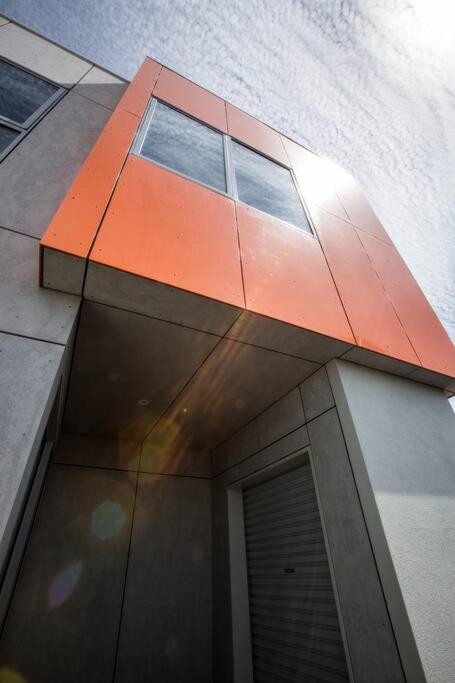 Superorange 6