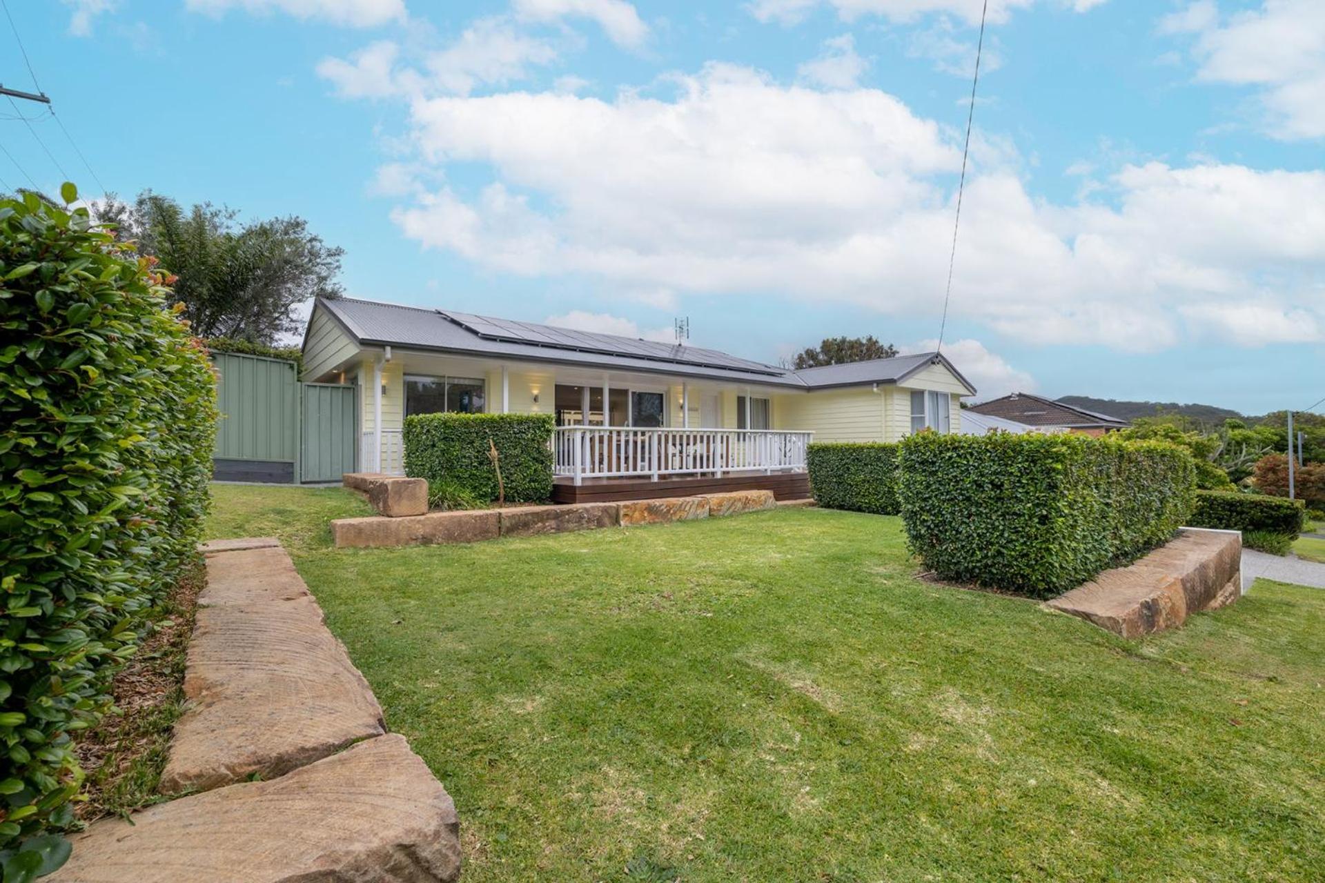 Illaroo House 16 Verona Rd - pet friendly, boat parking, Wi-Fi