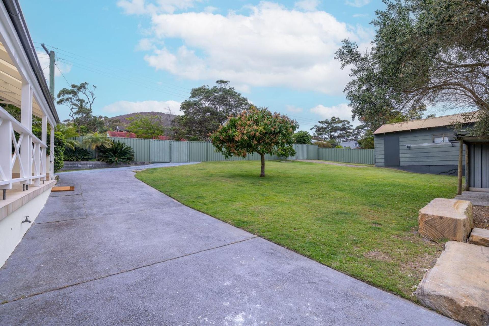 Illaroo House 16 Verona Rd - pet friendly, boat parking, Wi-Fi