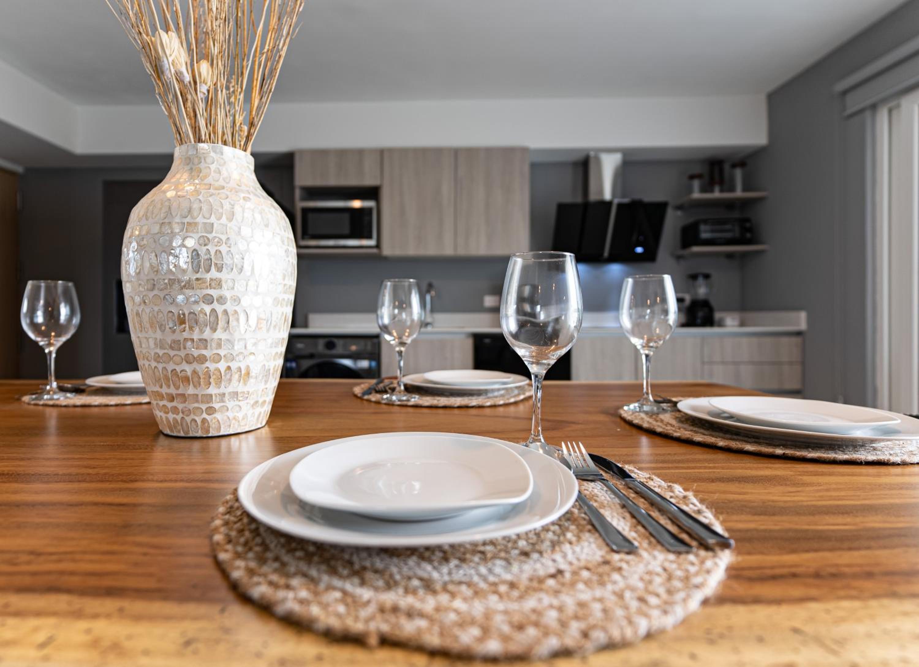 CASAGO 1603B, BRAND NEW RENTAL Experience Jaco from a Unique Modern Condo!