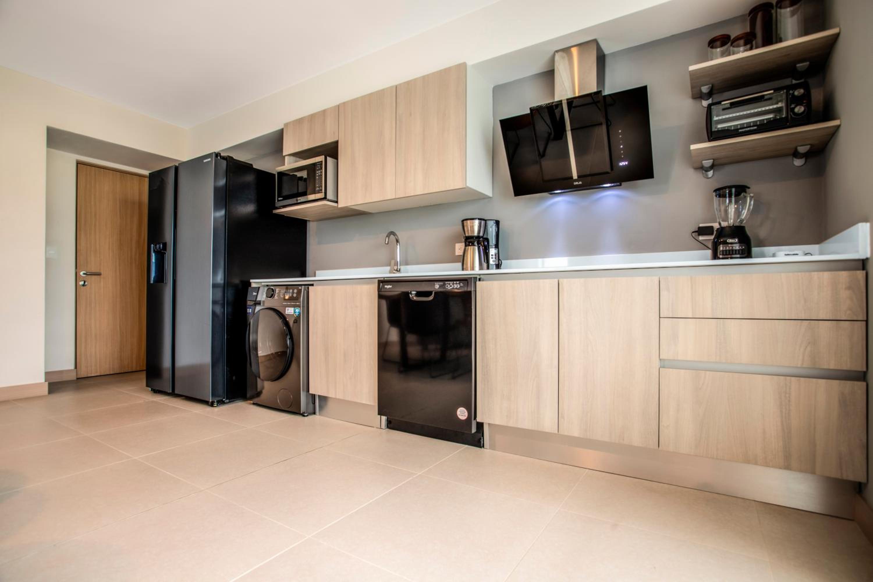 CASAGO 1603B, BRAND NEW RENTAL Experience Jaco from a Unique Modern Condo!