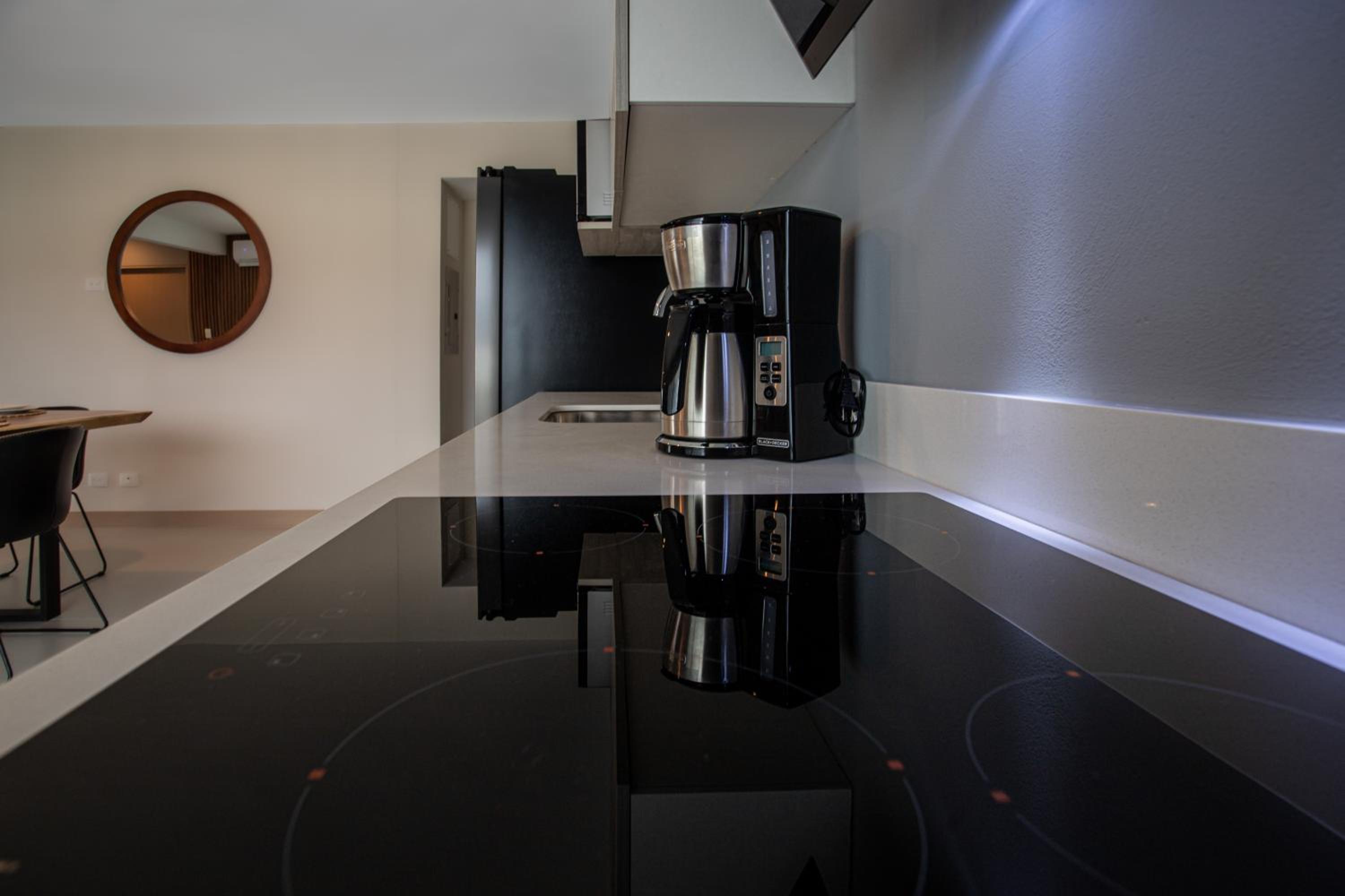 CASAGO 1603B, BRAND NEW RENTAL Experience Jaco from a Unique Modern Condo!