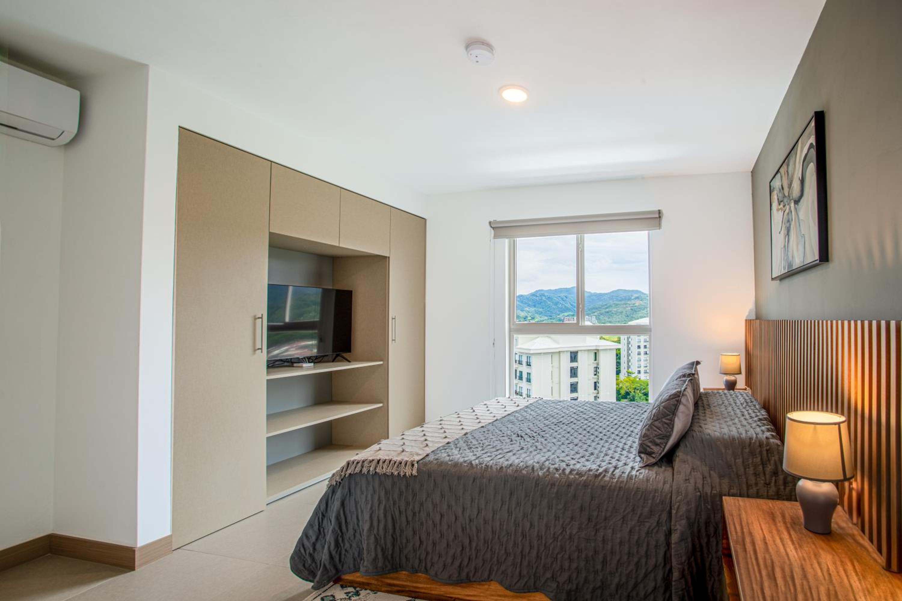 CASAGO 1603B, BRAND NEW RENTAL Experience Jaco from a Unique Modern Condo!