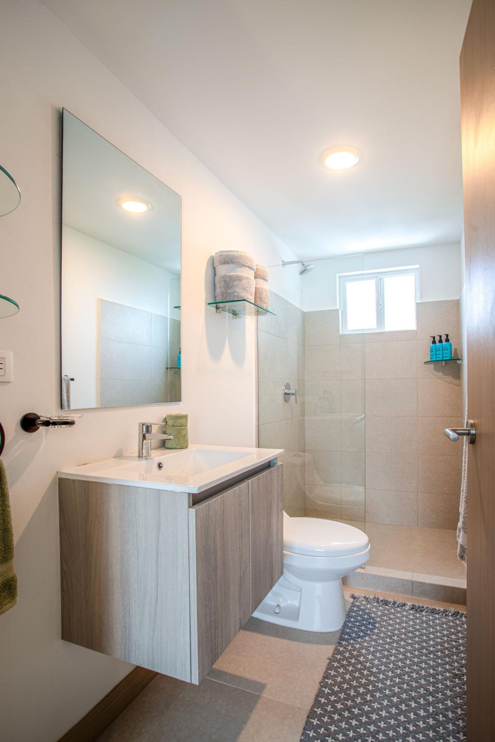 CASAGO 1603B, BRAND NEW RENTAL Experience Jaco from a Unique Modern Condo!