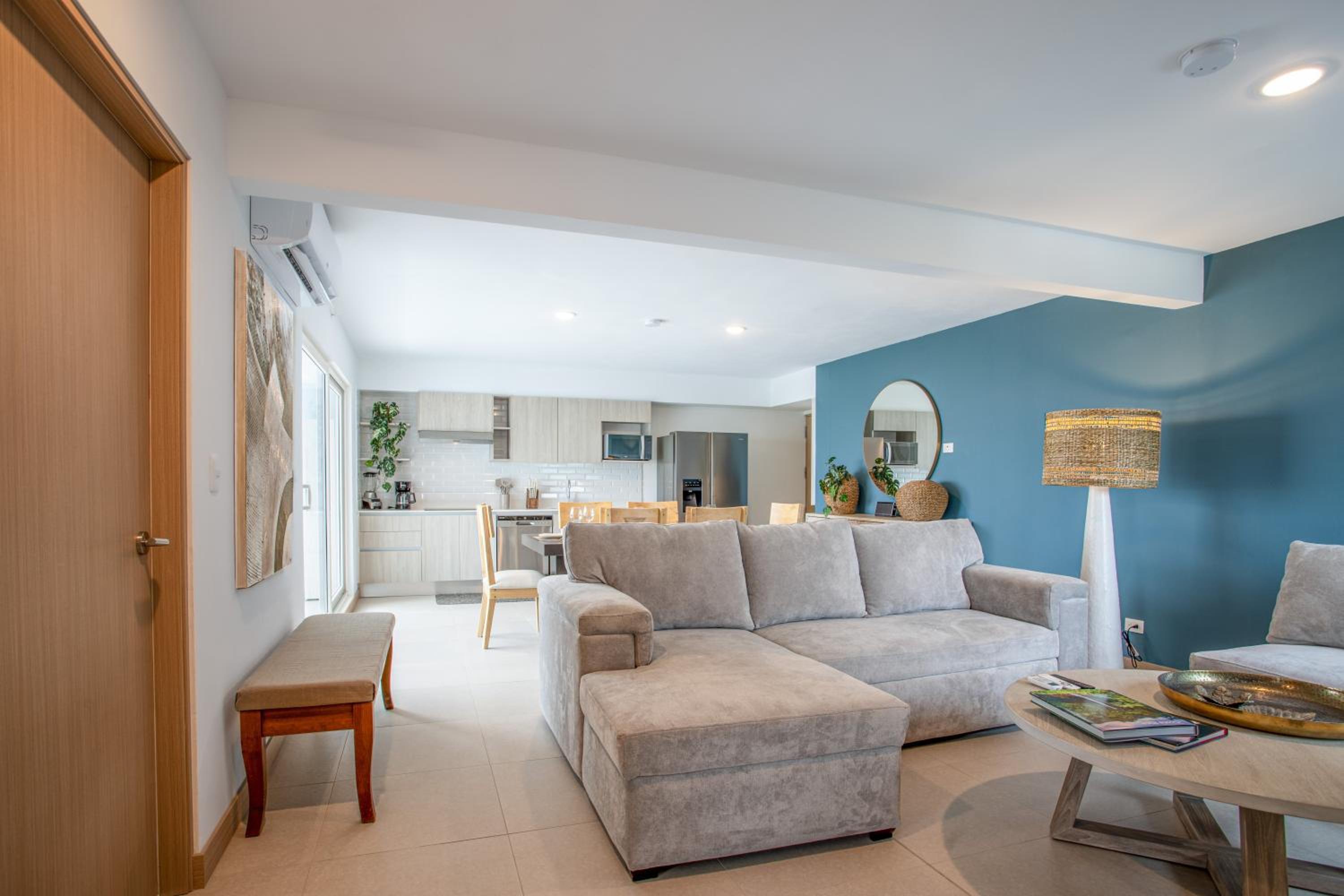 CASAGO 1102B, BRAND NEW RENTAL with Spectacular Ocean Views