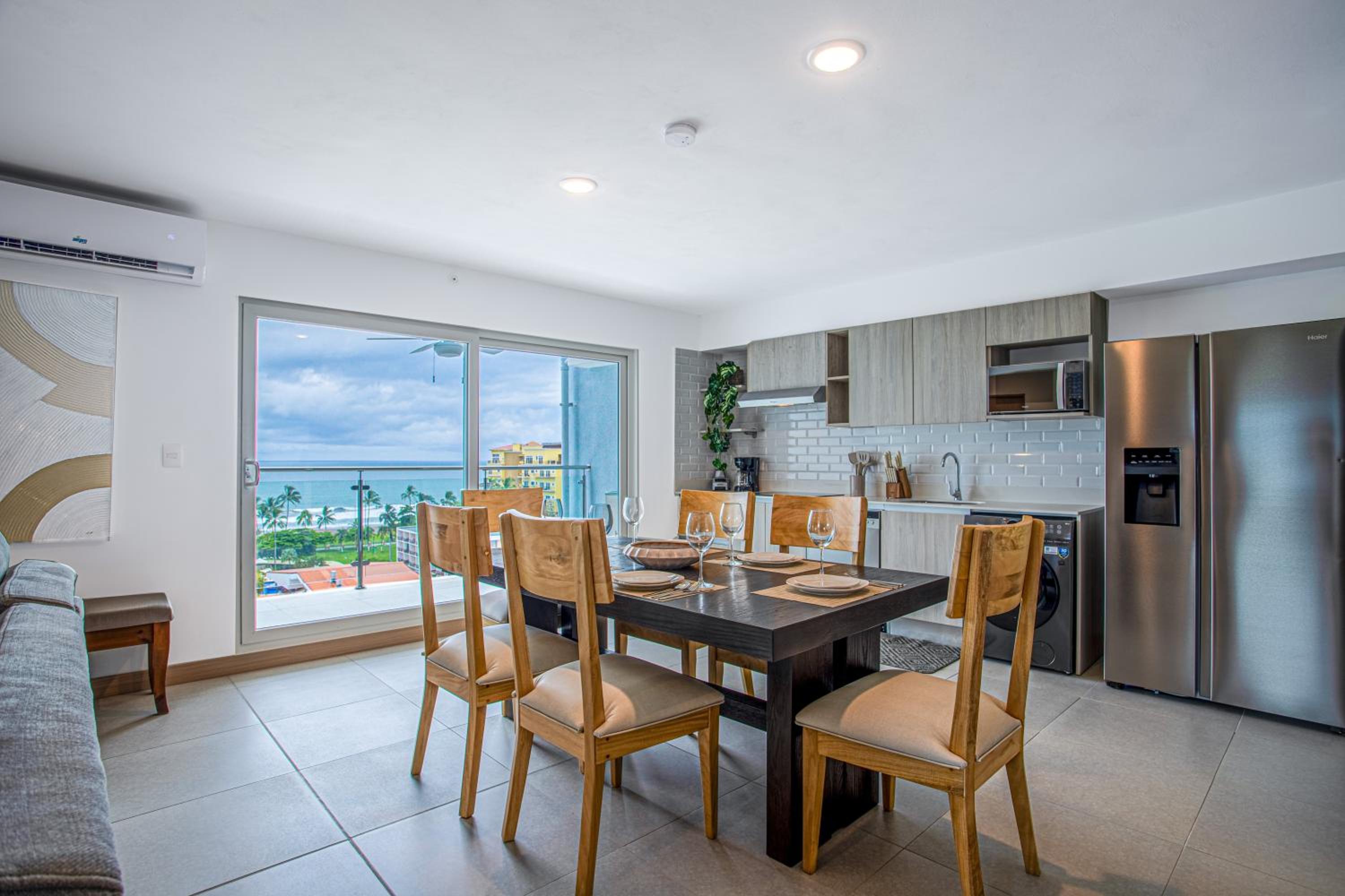 CASAGO 1102B, BRAND NEW RENTAL with Spectacular Ocean Views