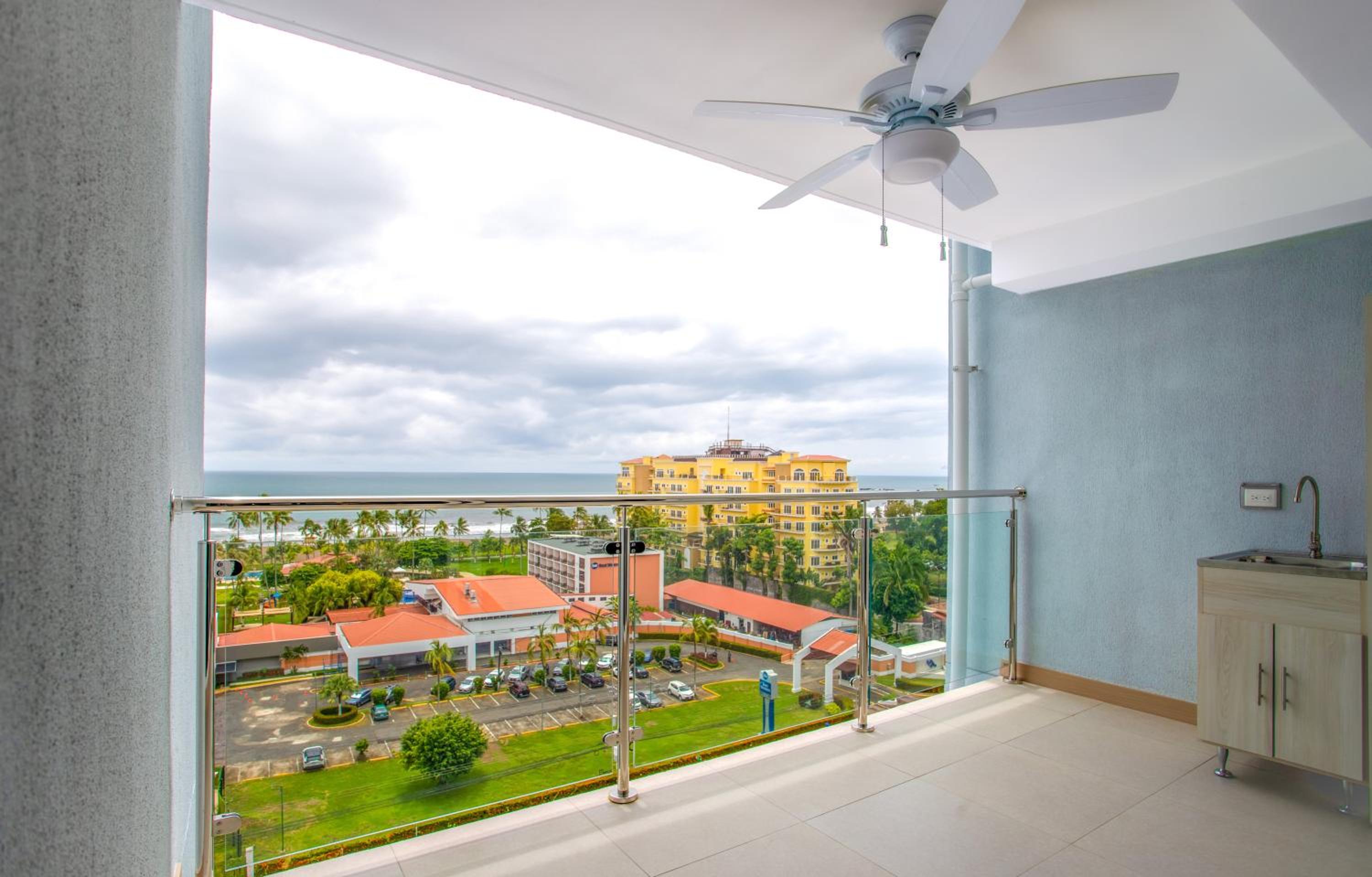 CASAGO 1102B, BRAND NEW RENTAL with Spectacular Ocean Views